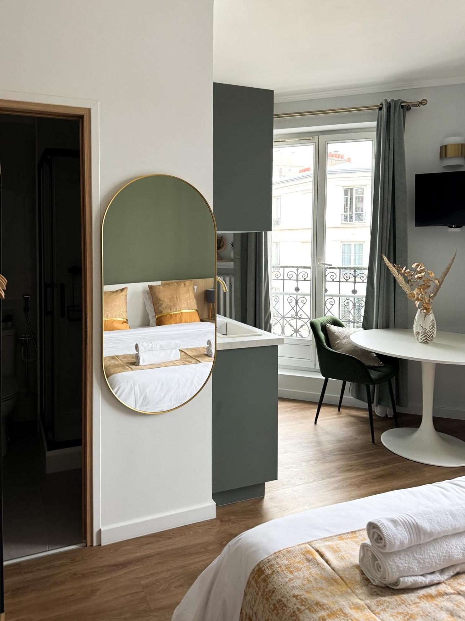 Studio De Charme Parisien 르발루아페레 외부 사진